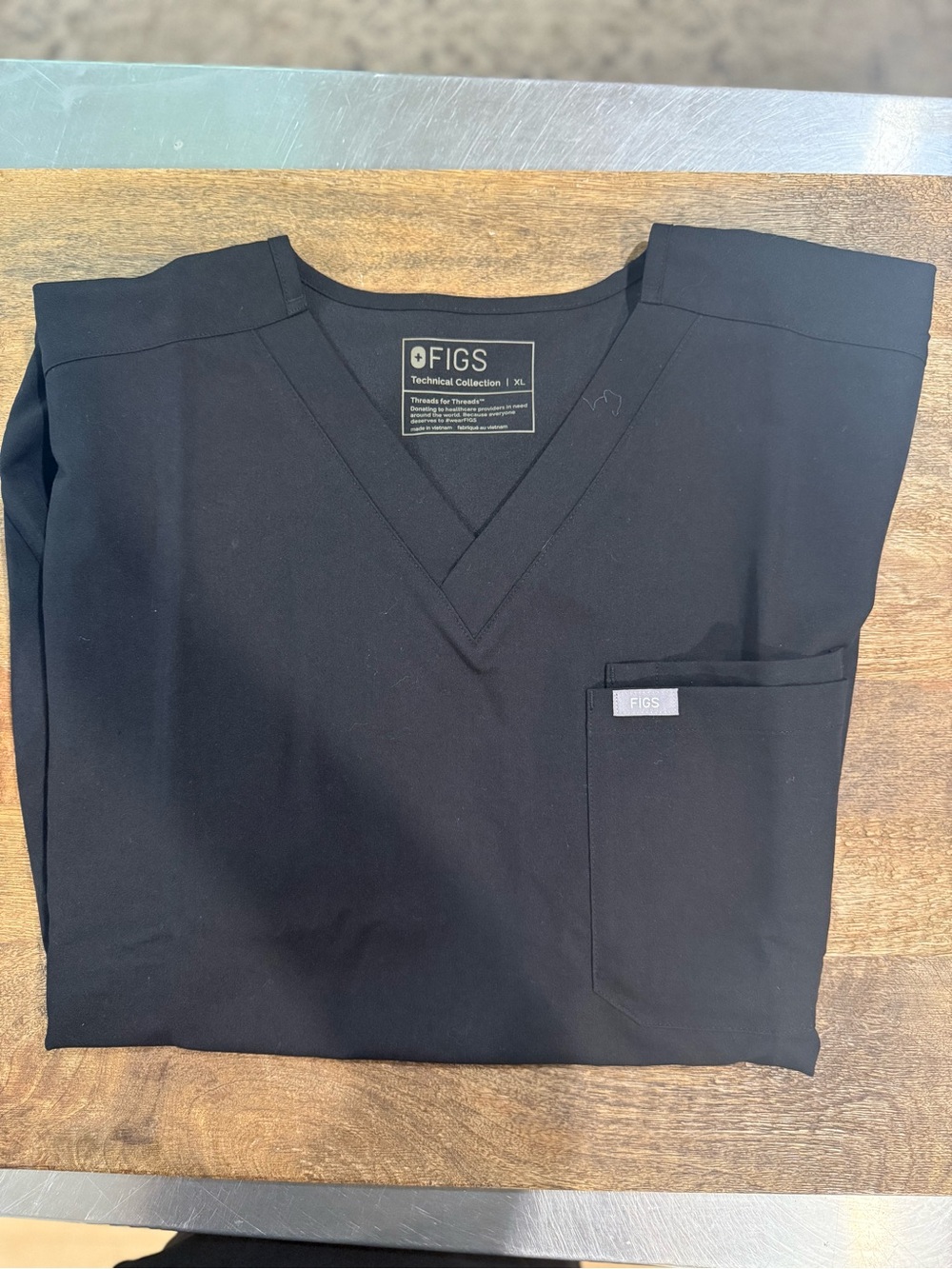 Figs Black Short Sleeve Women's Tee